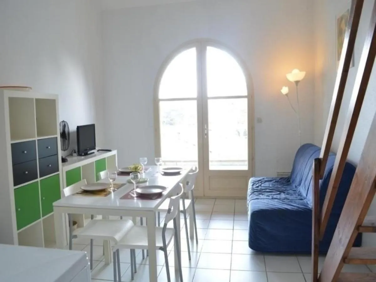 Charmant T2/Mezzanine Avec Piscine Et Terrasse, A 5 Min De La Plage, St-Raphael - Fr-1-226A-148 Boulouris-sur-Mer 0*,  France